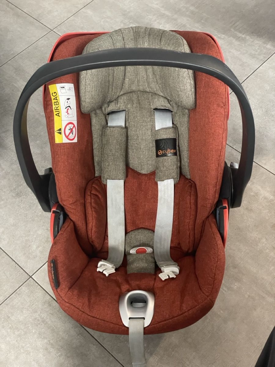 Cybex Seggiolini per auto: Cybex Cloud Q child seat – Usato da Couvet venduto da xinchang.liu