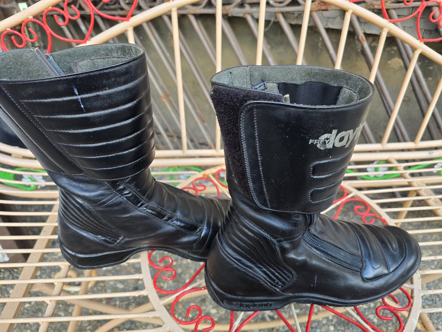 Scarpe da uomo: Motorradstiefel  Leder grösse 42,5-43 – Usato da Langrickenbach venduto da gisi-1 1