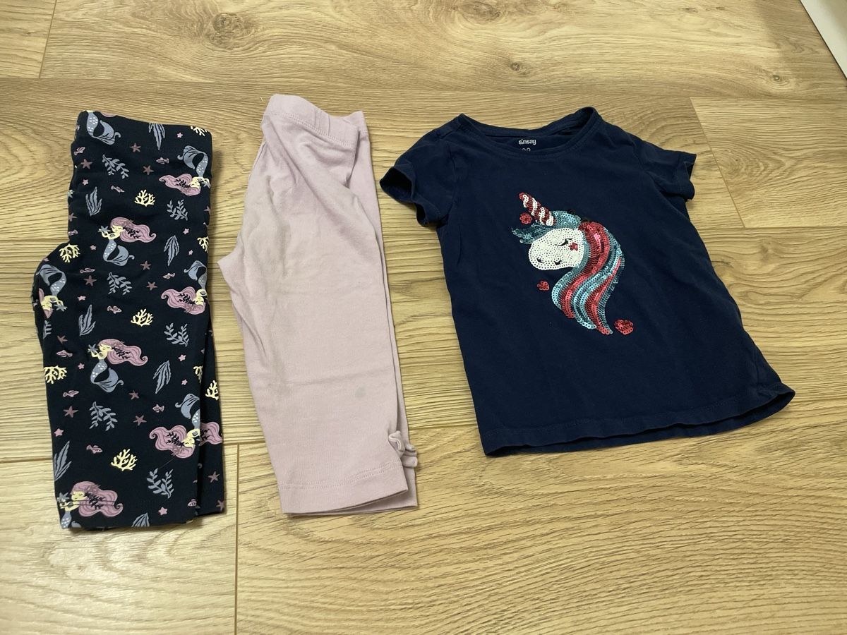 Lotti & Set di vestiti: Kleiderpaket mini 98/104 – Usato da Obfelden venduto da MimiRys