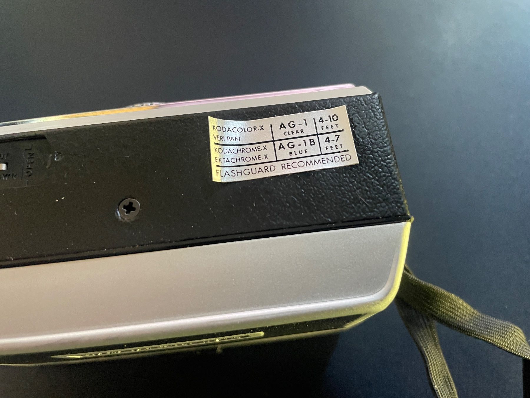 Kodak Fotocamera: Kodak Instamatic 100 Outfit Originalverpackt – Usato da Volketswil venduto da rubin74 5