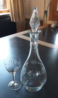 Karaffe für Wein mit Glas