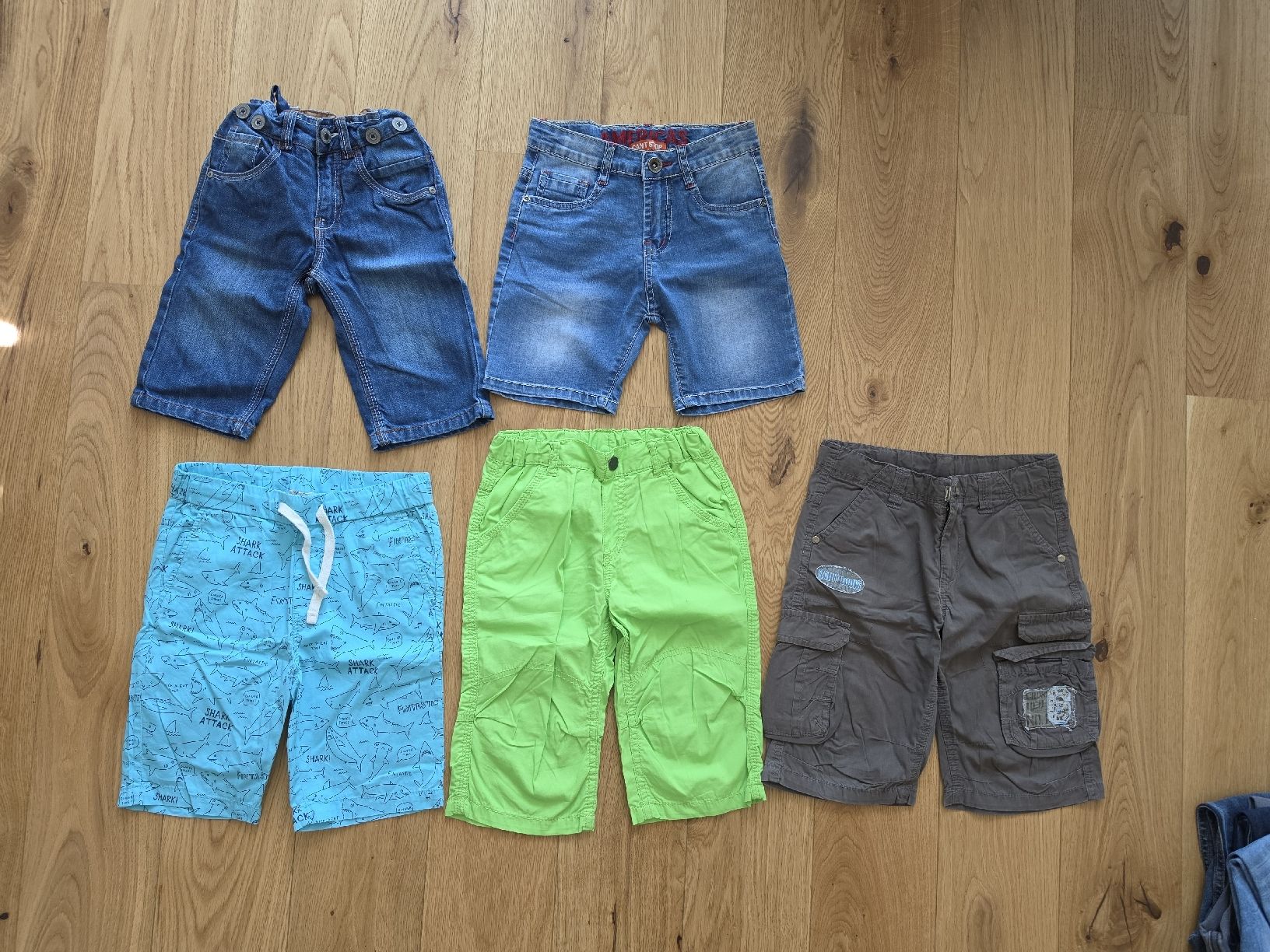 Lotti & Set di vestiti: Kleiderpaket Jungs Grösse 116 – Usato da Rickenbach Sulz venduto da VickyJolina 1