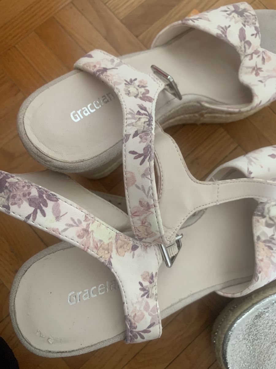 Scarpe da donna: 2 Sandale gr 39 – Usato da Gutenswil venduto da Bregenzer8610 5
