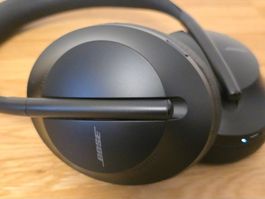 Bose Noise Cancelling Headphones 700