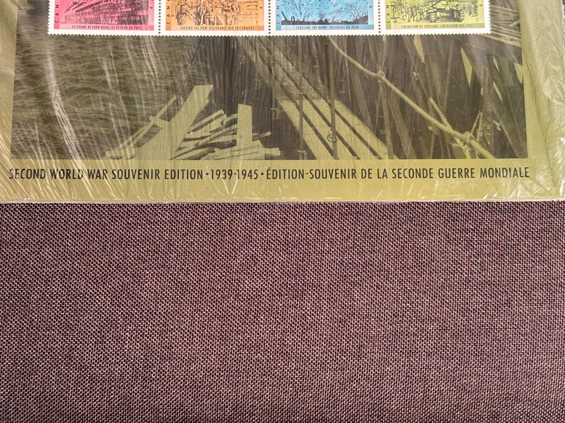 Tutti i francobolli: Timbres-postes souvenirs de la seconde guerre mondiale. – Nuovo e nell'imballaggio originale da Clarens venduto da Scottoara 3