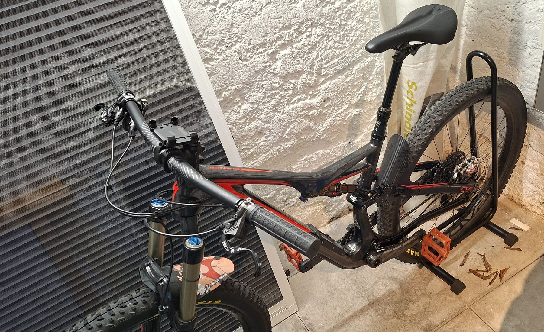 Specialized Vélos: Fully SPEZIALIZED Stumpjumper FSR – D'occasion à Salmsach par indominik