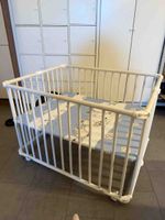 Laufgitter weiss mit Einlage gebrauchter Zustand