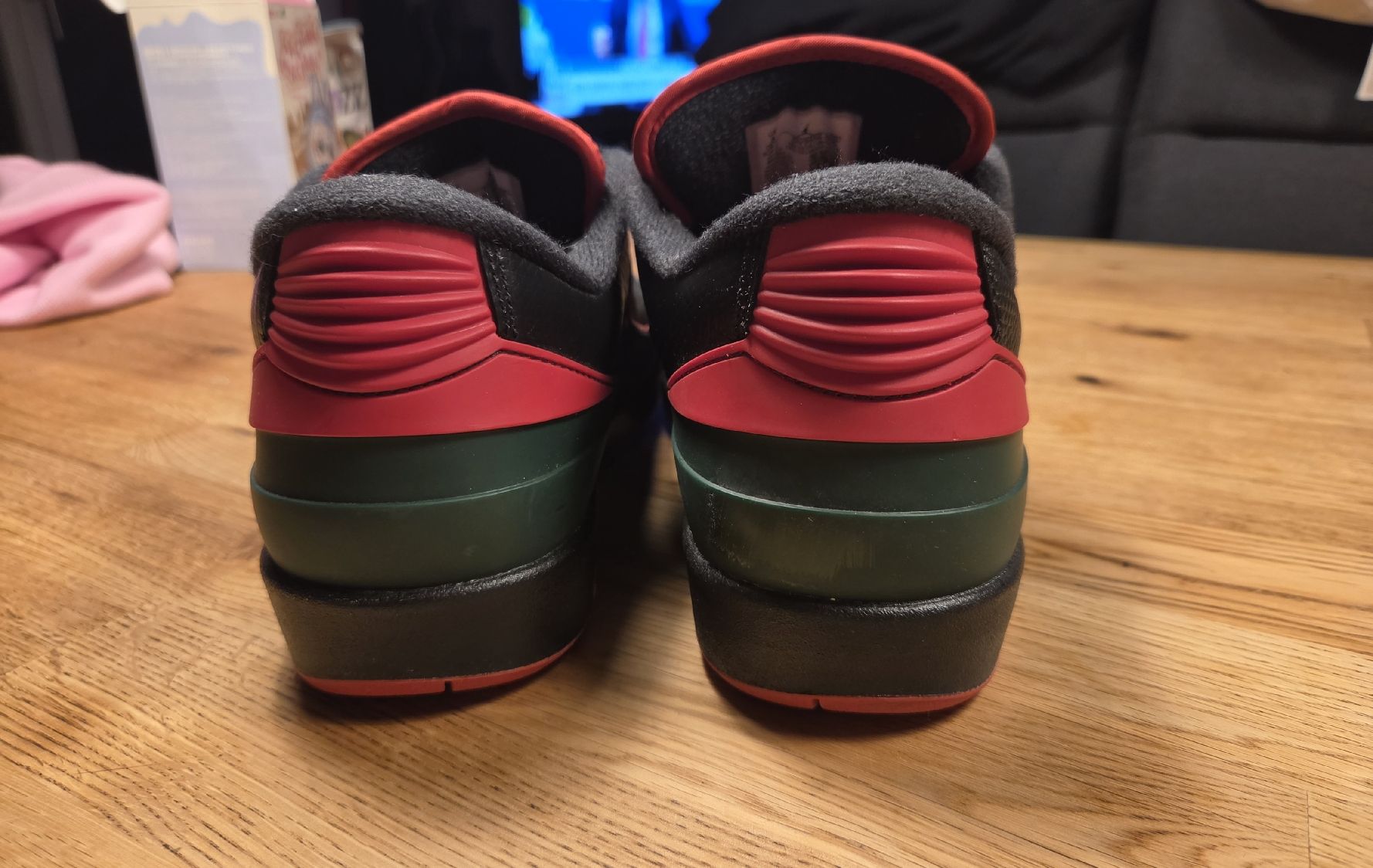 Jordan Scarpe da uomo: Jordan 2 Gr. 41 . Gucci Farben – Usato da Hinwil venduto da Nicen 1