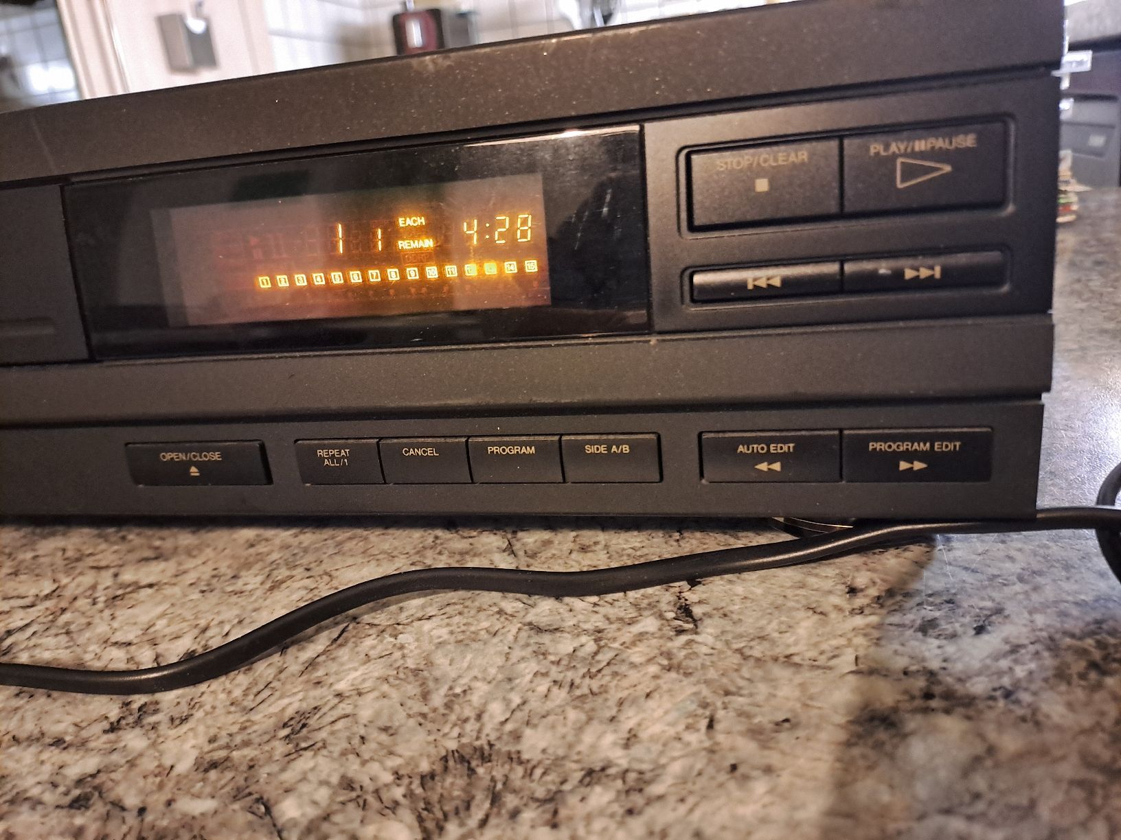 JVC Audio- & Mediensysteme: JVC XL-E 34 COMPACT DISC PLAYER – Gebraucht aus Uetendorf von Essiggurken 2