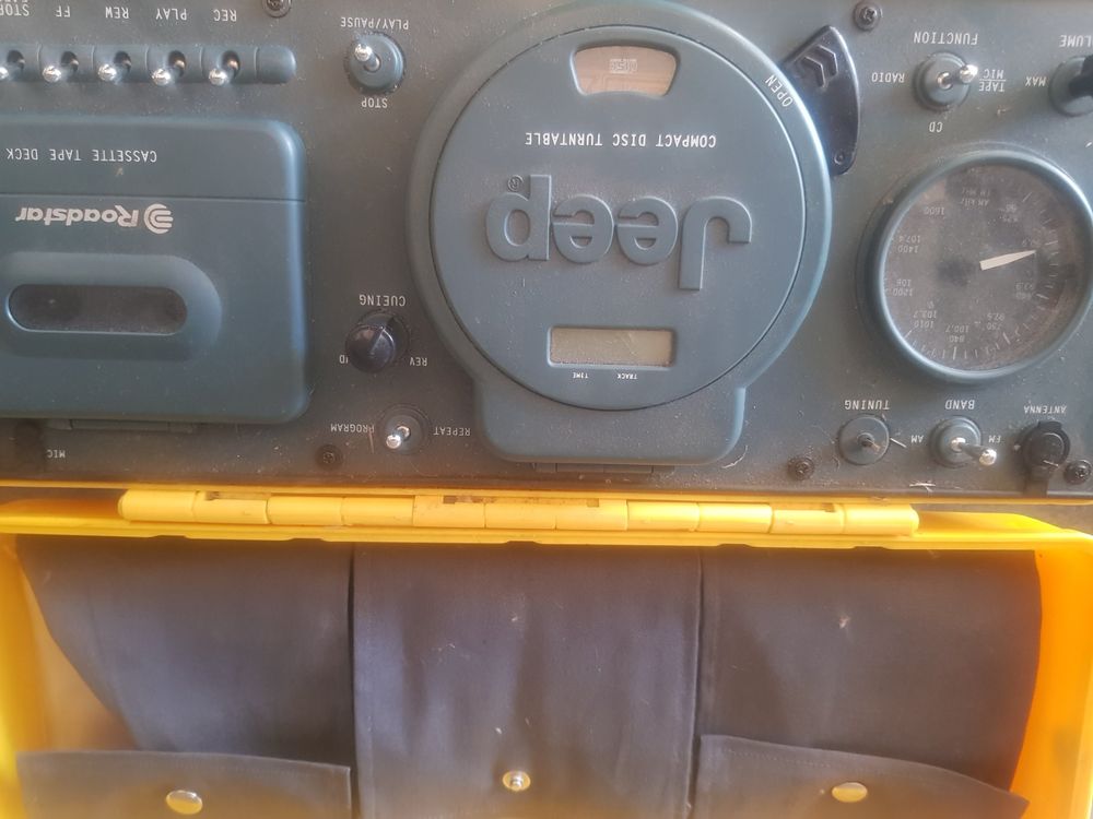Vintage Jeep Roadstar Yellow Portable Boombox RCR 3800 Kaufen auf Ricardo