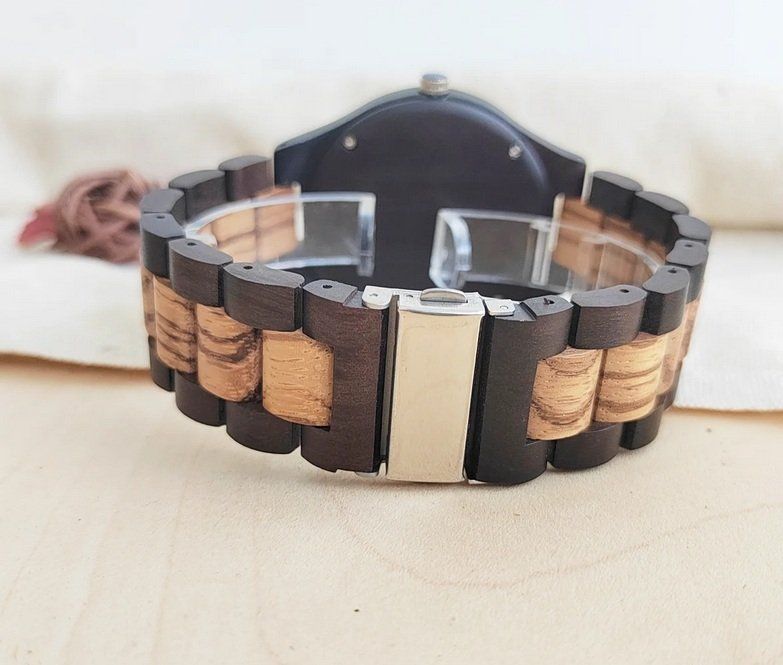 Uhren: Quarz-Armband Uhr aus Holz im Vintage-Stil V351 – Neu und originalverpackt aus Lausanne von WATCH-WORLD 1