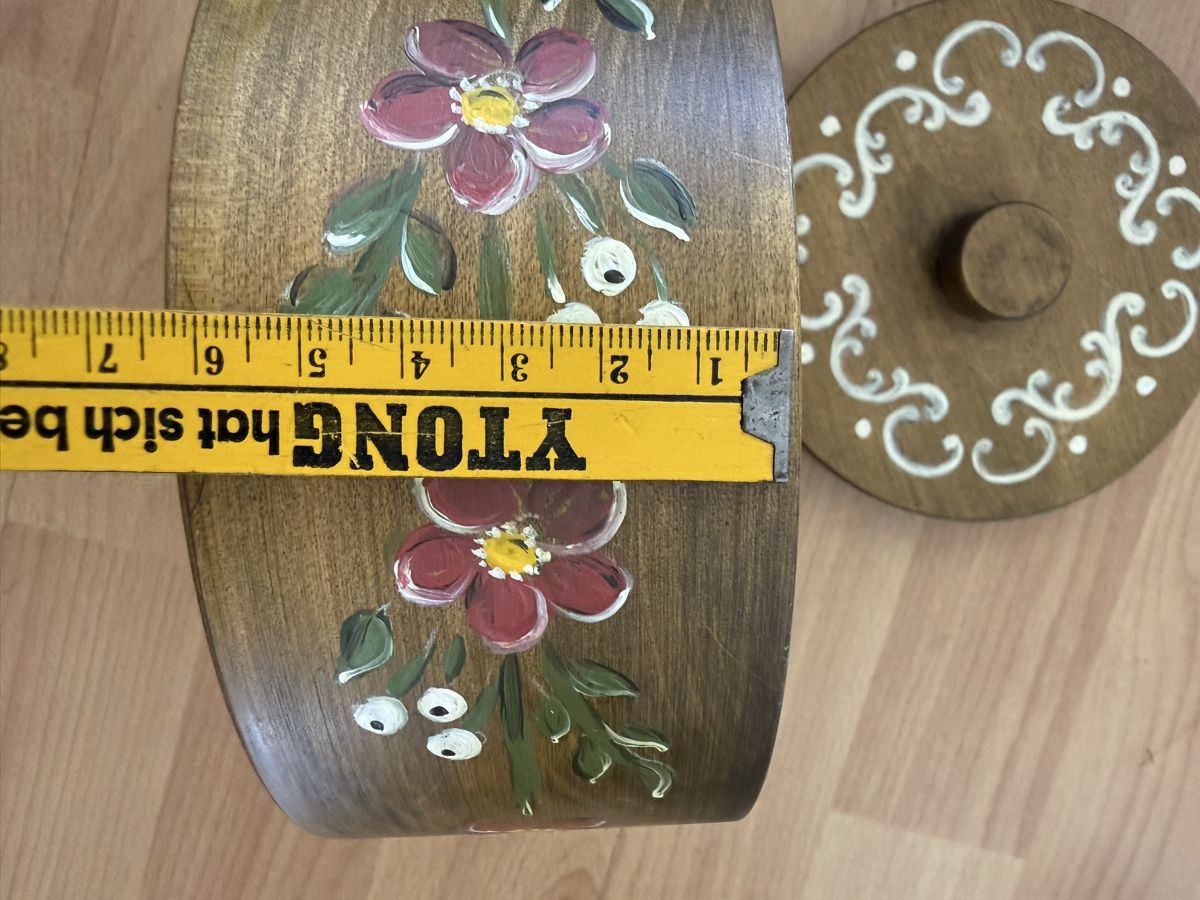 Articoli in legno: Holzdose mit Bauernmalerei – Usato da Zug venduto da Malibu117 3