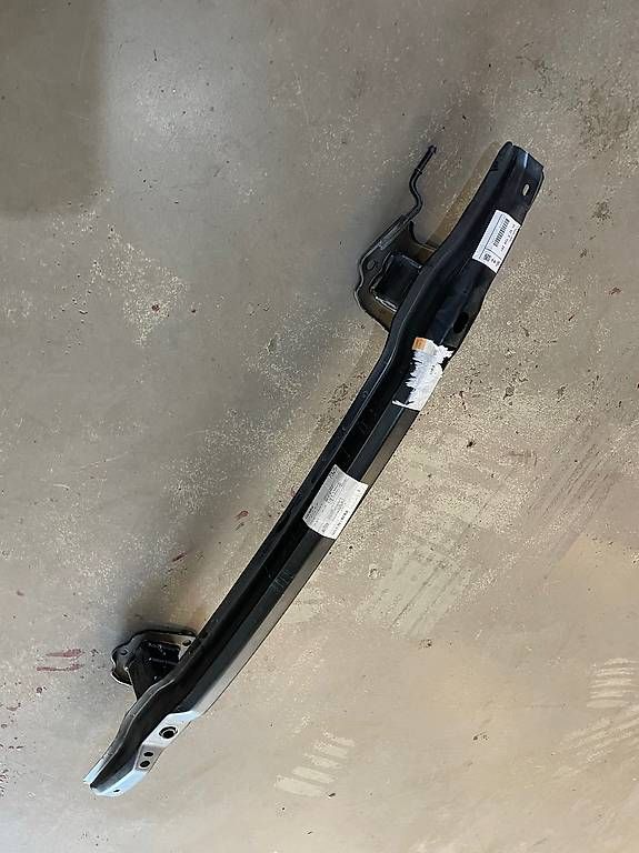 Tutti pezzi di ricambio auto: BMW e92 e93 Träger Stoßstange Verstärkung hinten – Usato da Arbon venduto da dor_69vv