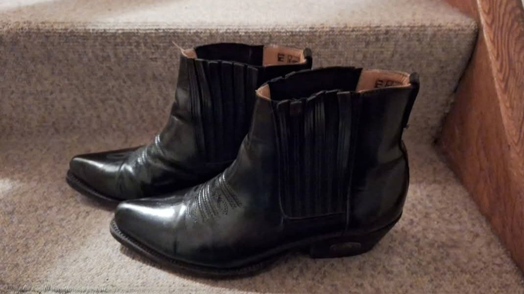 Scarpe da donna: Line Dance Boots gr. 42 – Usato da Schleitheim venduto da binasally