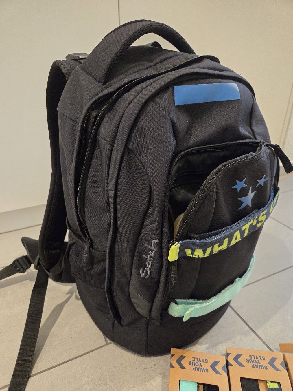 Satch Rucksäcke: Satch Rucksack Pack, blackjack schwarz inkl. Swaps – Gebraucht aus Buchs ZH von Solletico 1