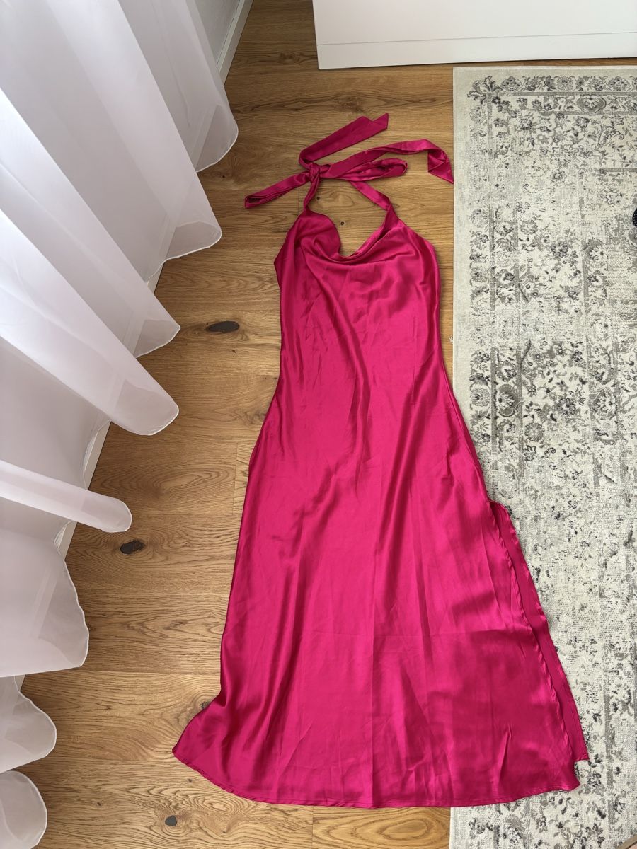 Kleider: Dark Pink Halter Dress – Neu (gemäss Beschreibung) aus Horgen von lme_8kj7