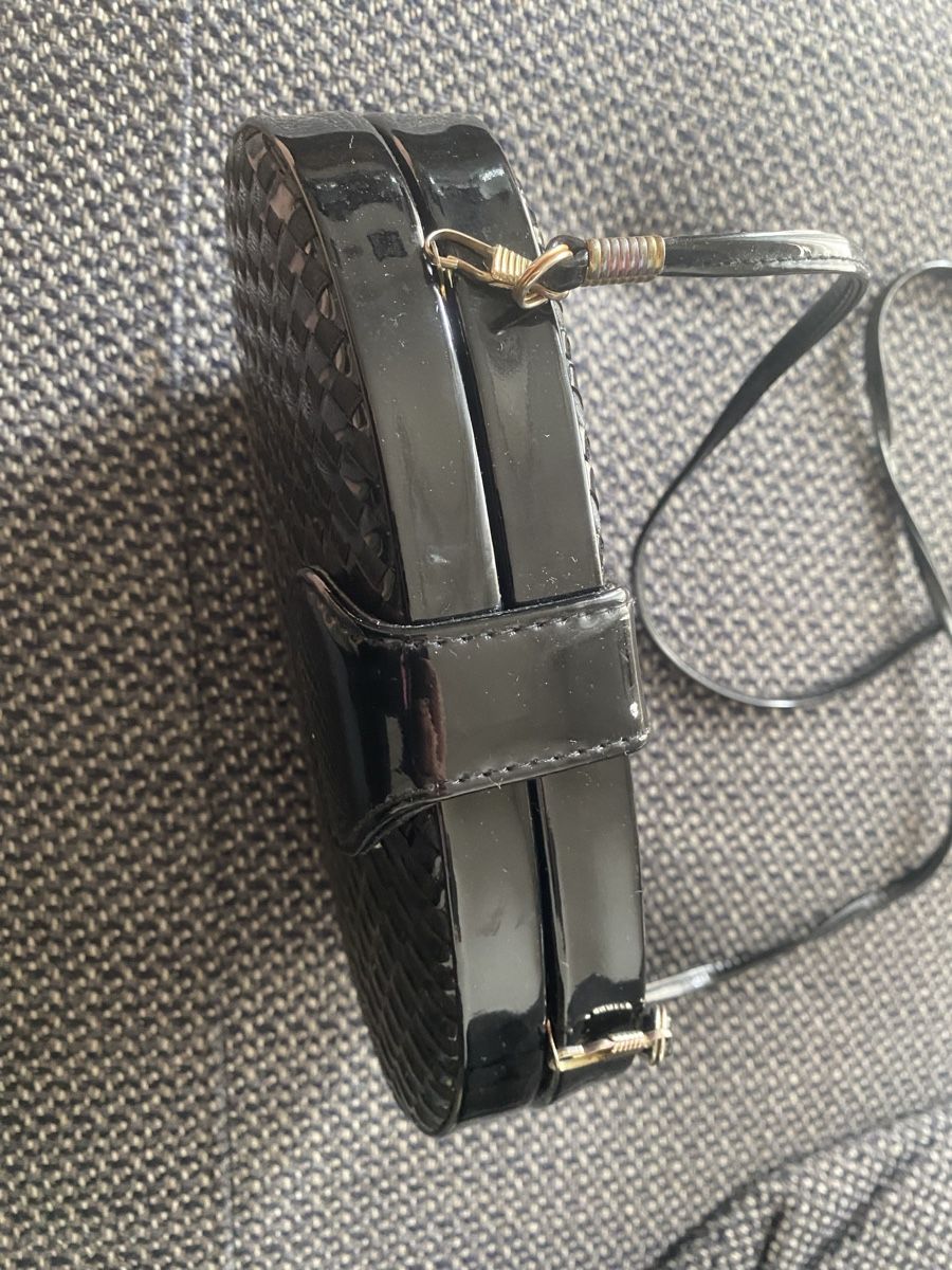 Borse da donna: Schwarze Lack-Clutch – Usato da Zürich venduto da mar_zn2k 4