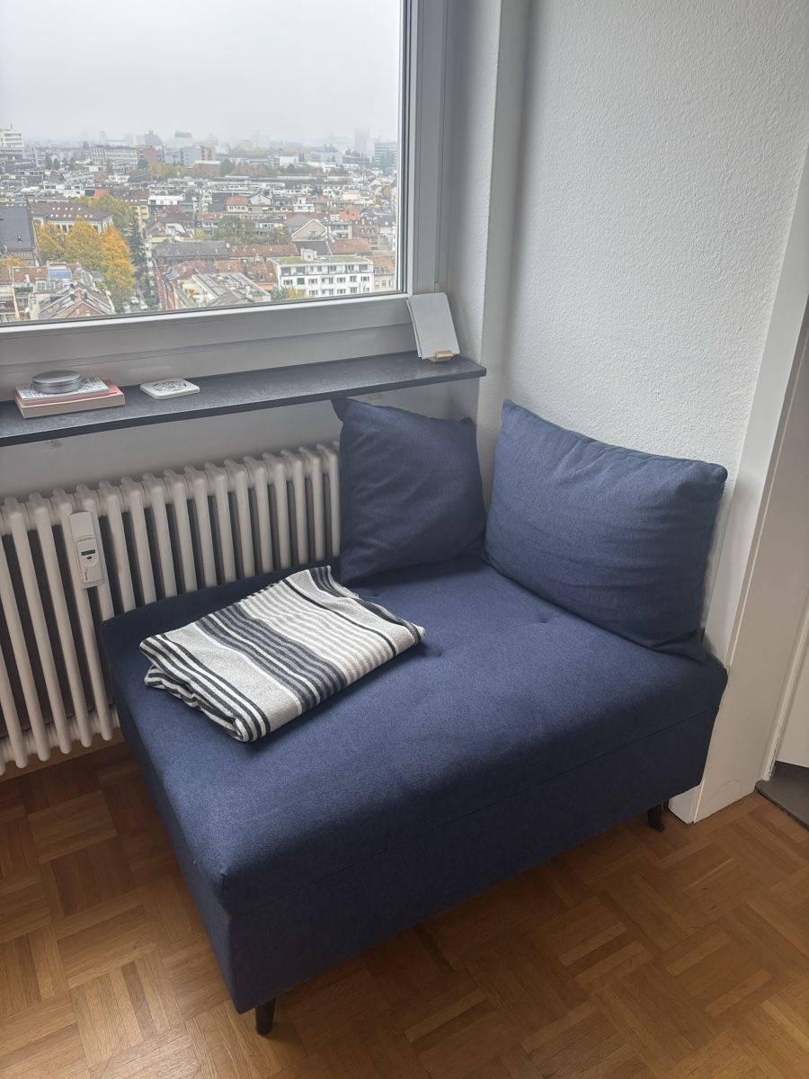 Sofas: Schönes, bequemes Sofa blau  – Gebraucht aus Basel von lea_qls5 3