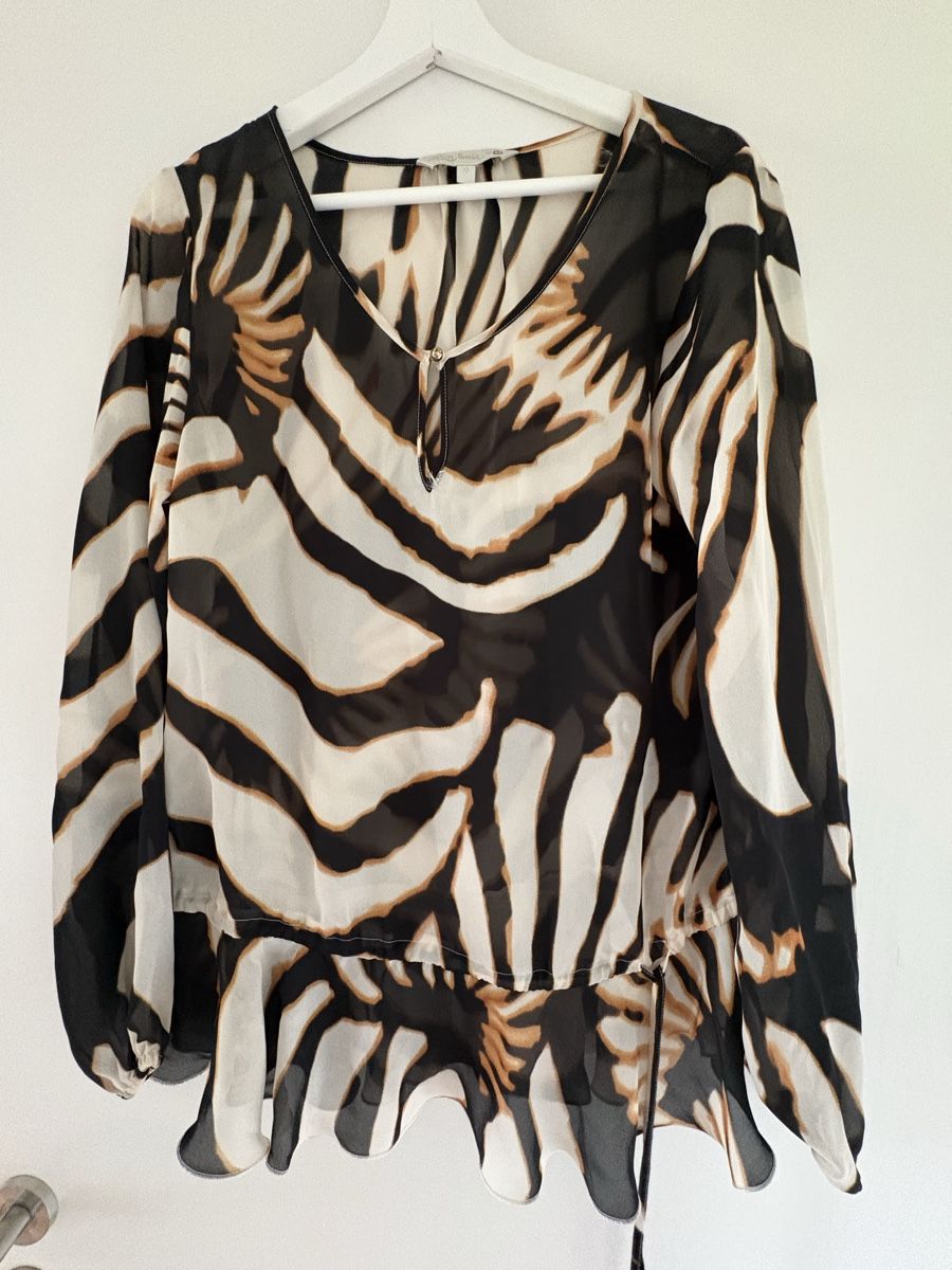 Roberto Cavalli Kleiderpakete: Roberto Cavalli Set, Bluse Gr. M & Ballerinas, Zebra Optik – Gebraucht aus Tägerig von Jazz_87 4