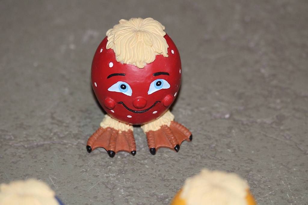 Figuren: Oster - Eier auf Füssen – Gebraucht aus Grenchen von juebo 1