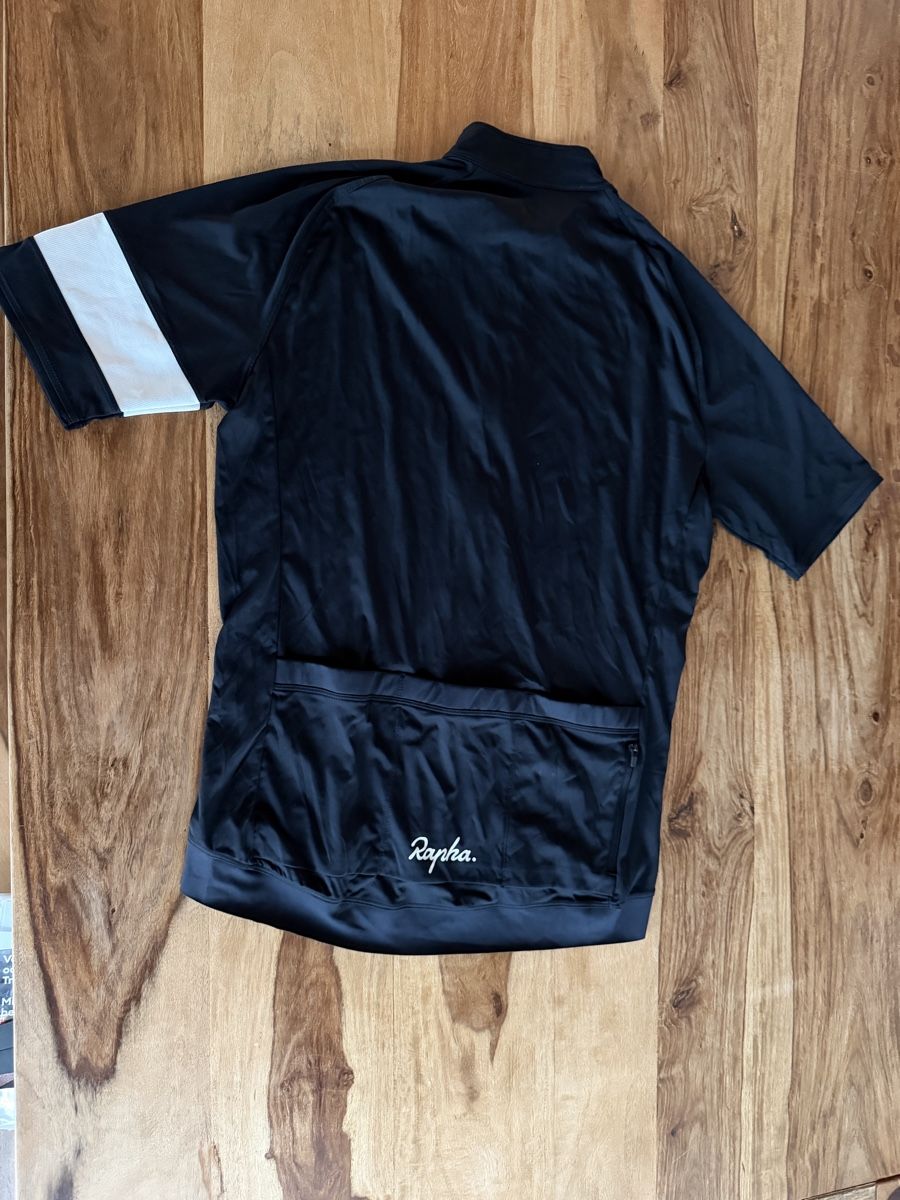 Rapha Canottiere & Pantaloni: Rapha Core Jersey schwarz in Gr XL – Nuovo (secondo la descrizione) da Zürich venduto da tomasino82 1