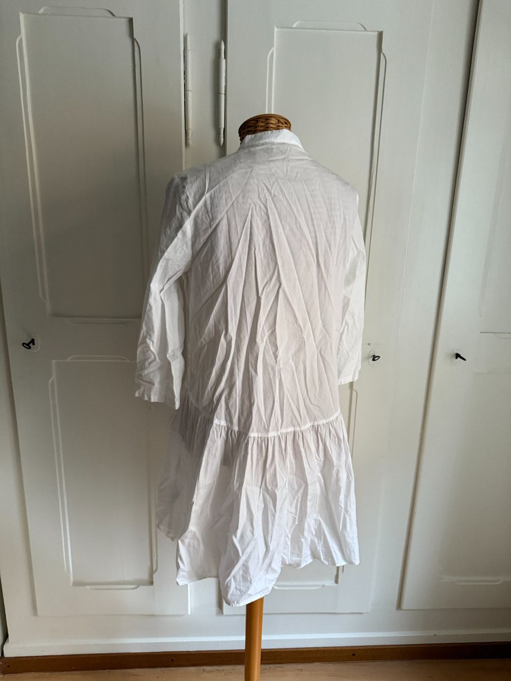 Zara Vestiti: ZARA - Blusenkleid weiss S – Usato da Zürich venduto da Diazaio 2