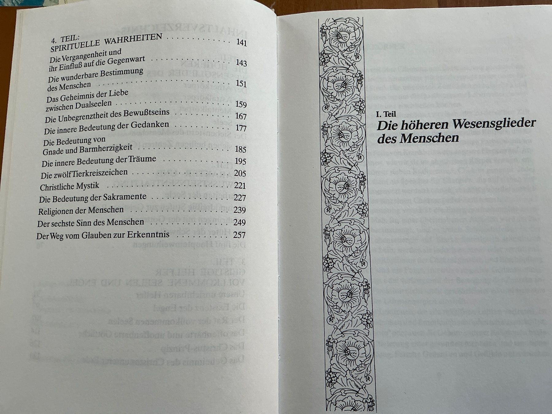 Bücher: Flower A. Newhouse – Gebraucht aus Kirchenthurnen von Gluecksbrief 3