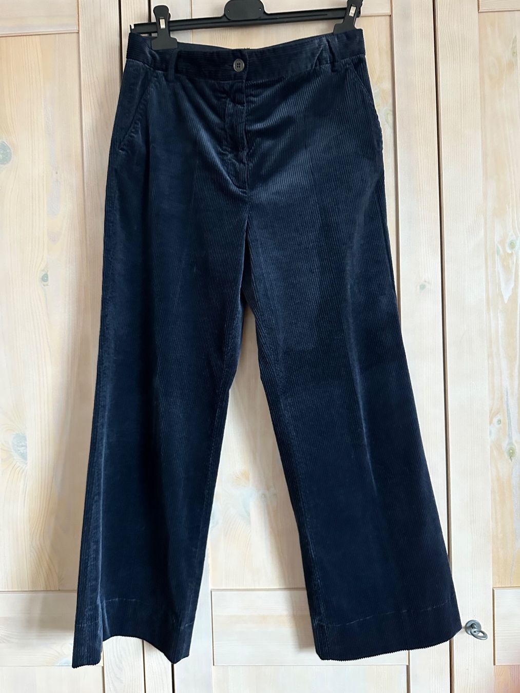 Hosen: Wunderschöne Cordhose von Antonelli in dunkelblau – Gebraucht aus Niederteufen von nana65
