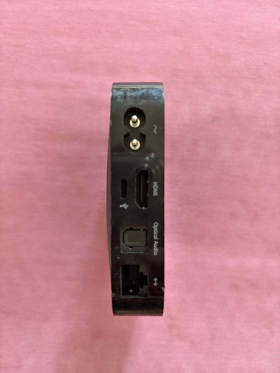 Apple Lettore multimediale & Streamer: Apple TV modèle A-1469 no remote no câble  – Usato da Vevey venduto da Eiden77 3