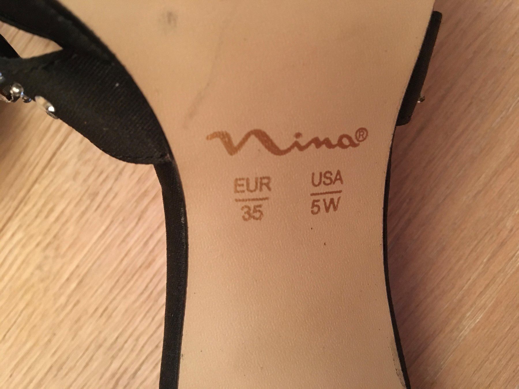 Scarpe da donna: Neuwertige schwarze Pumps Grösse 35 – Usato da Winkel venduto da Flyhy2020 6