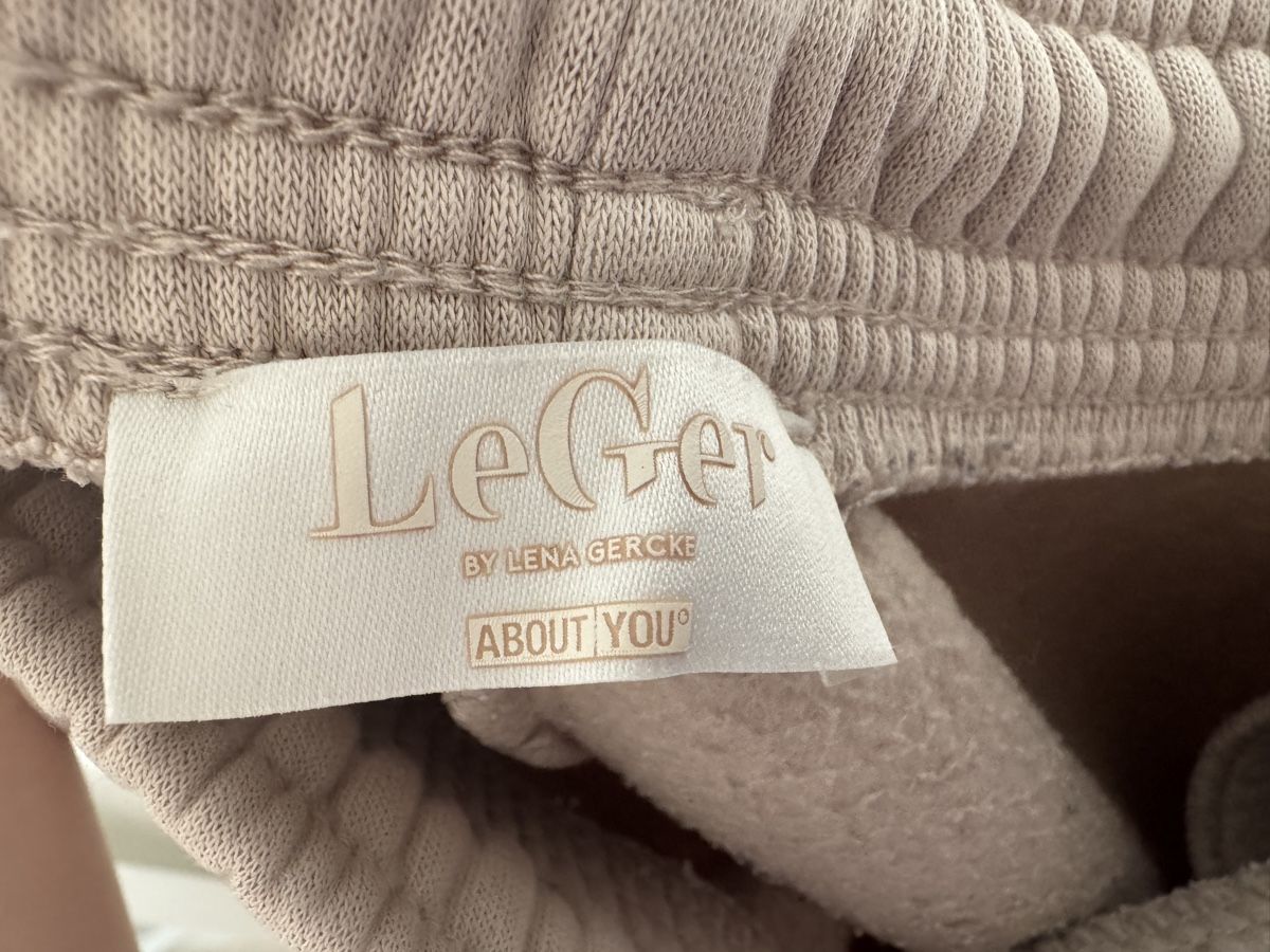 Pantaloni: LeGer by Lena Gercke Jogginghose beige – Usato da Zürich venduto da s.o13 2