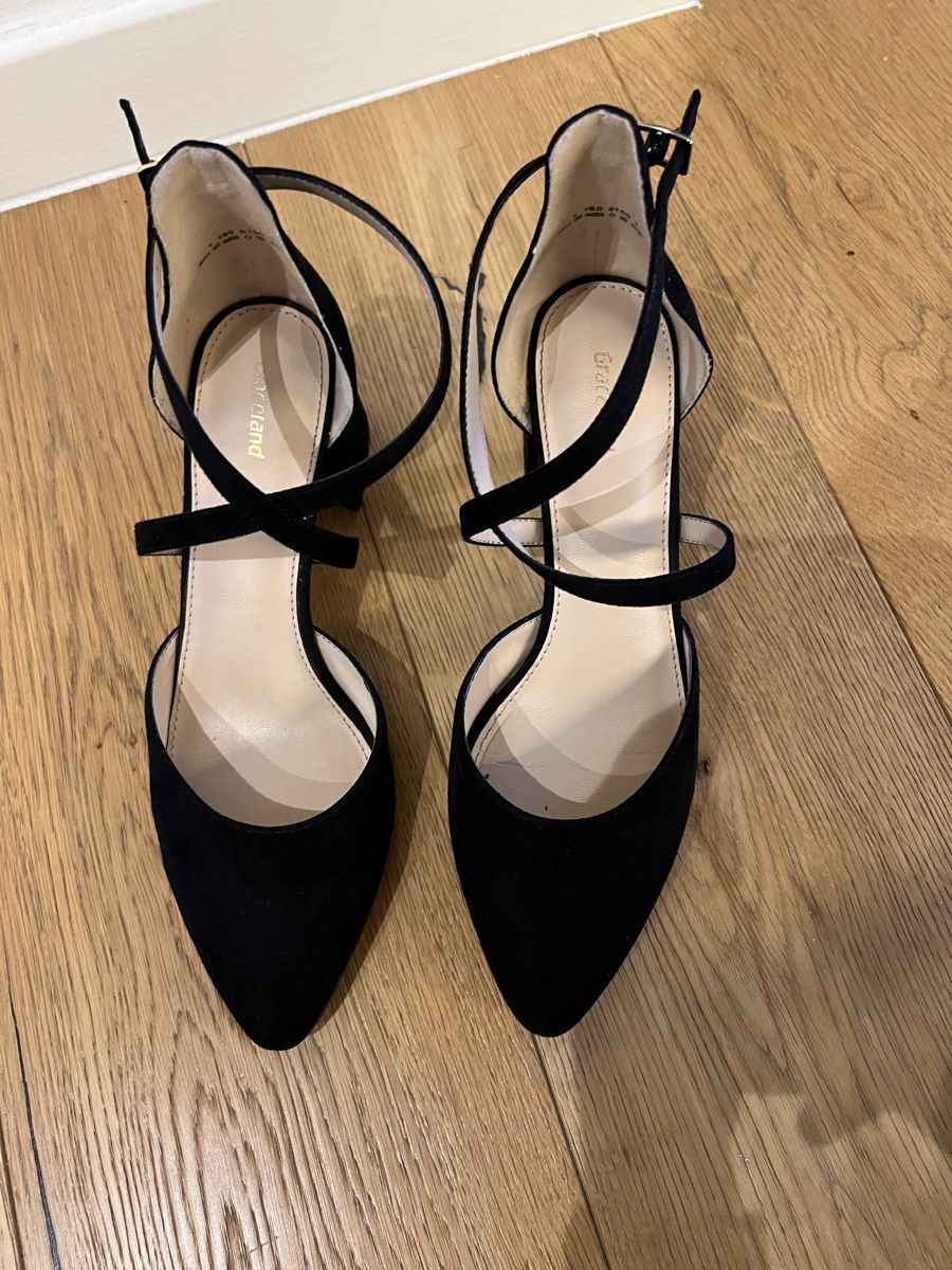Graceland Scarpe da donna: Schwarze Pumps – Usato da Chur venduto da dal_zsy5 1