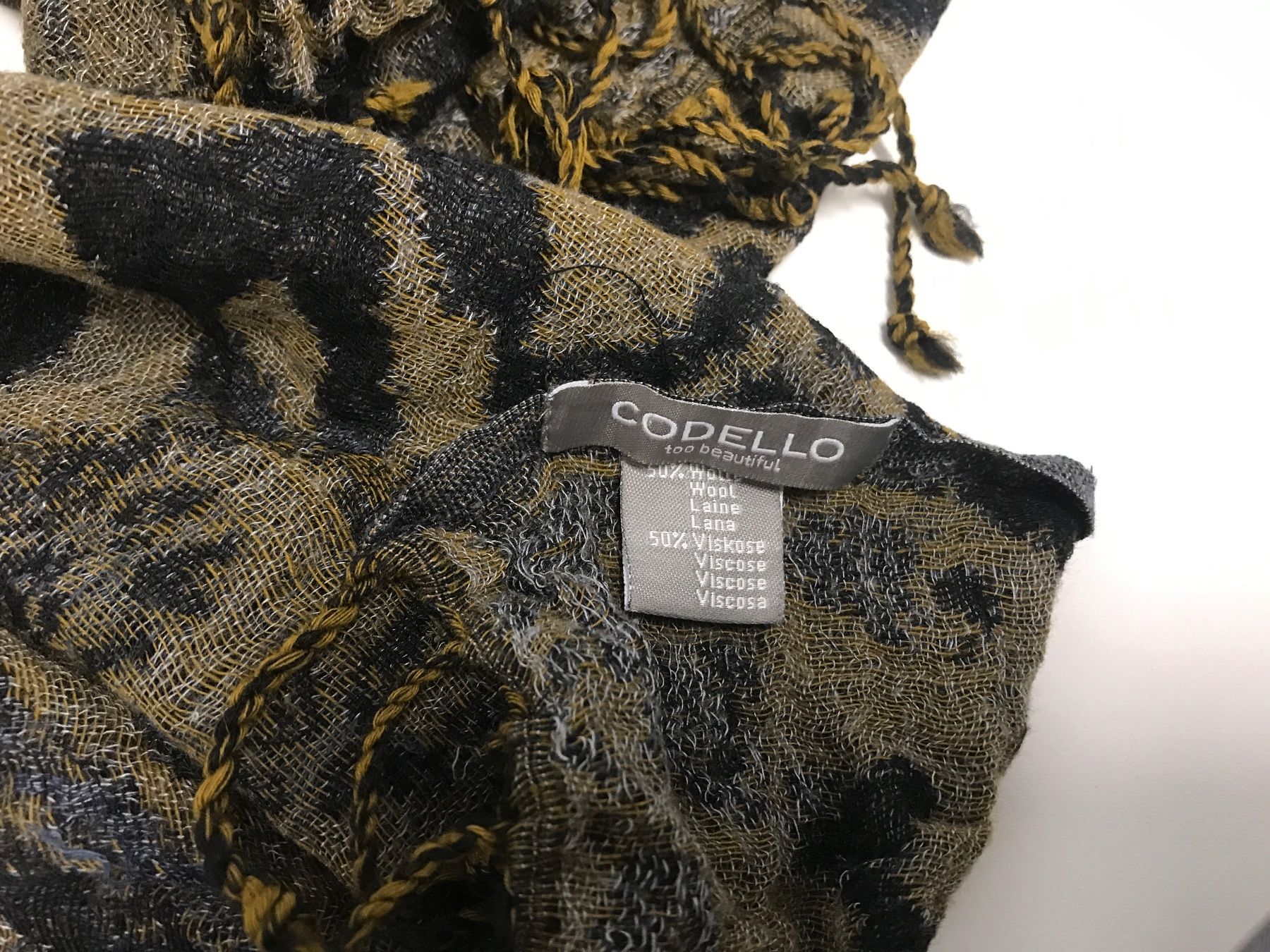 Codello Foulard & Sciarpe: Codello Foulard – Usato da St. Margrethen SG venduto da kellenbh 1