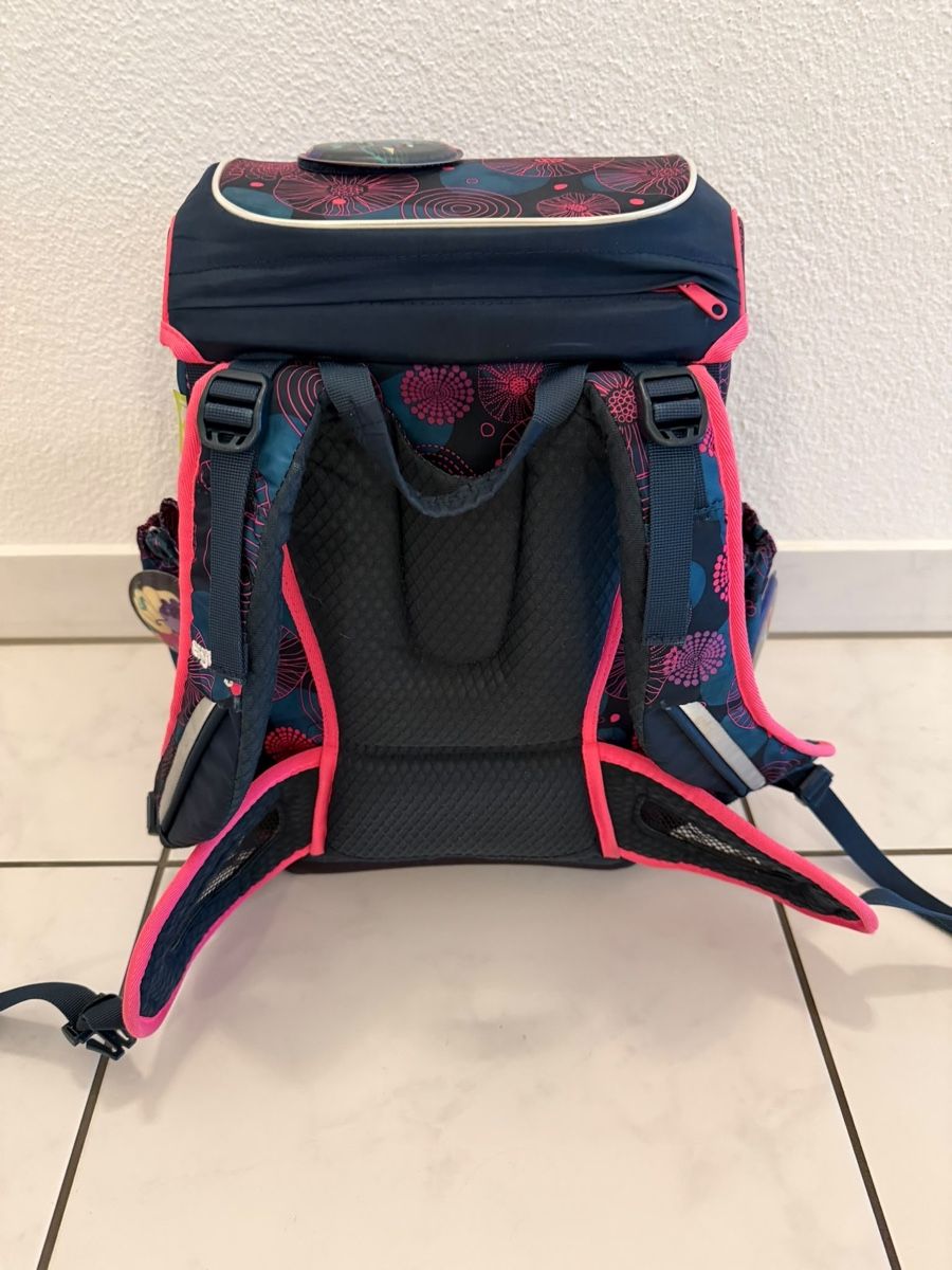 Ergobag Zaini: Ergobag cubo light Schulranzen, Schulthek, Schulrucksack – Usato da Luzern venduto da strandbar90 2