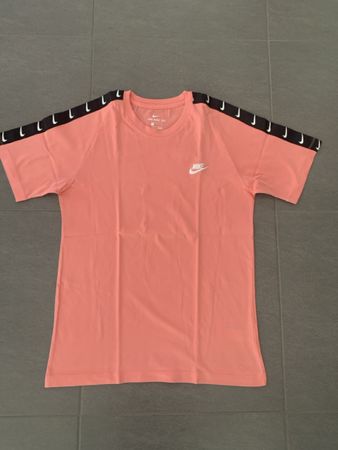 T-shirt Nike