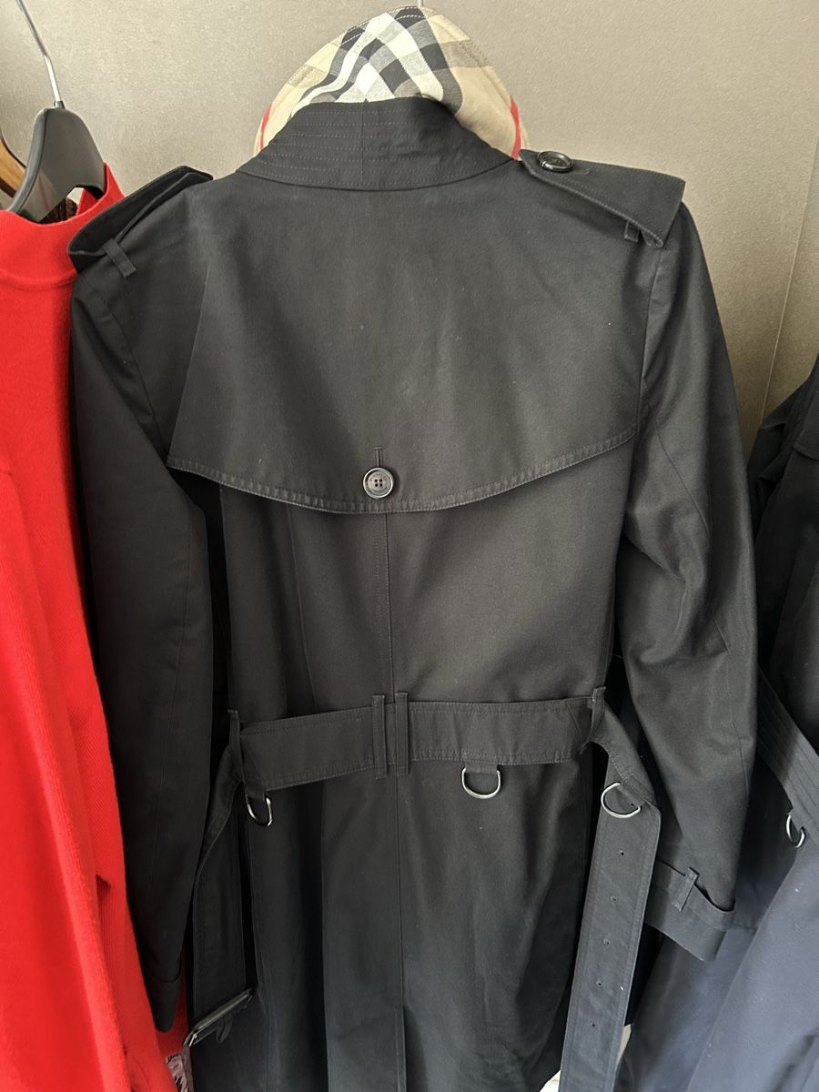 Burberry Mäntel: Trench Burberry noir – Gebraucht aus Lully VD von Garance040 1