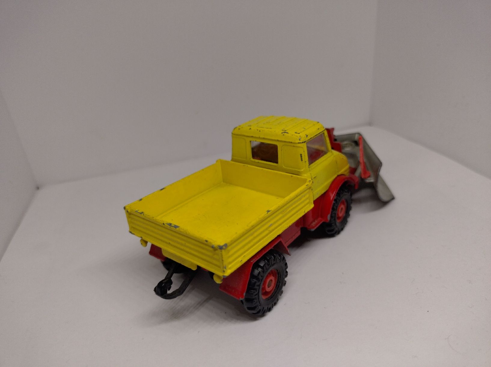 Corgi Toys Kit di modellismo & Modellini statici: Corgi, Unimog 400 chasse-neige  – Usato da La Chaux-de-Fonds venduto da Pierrot8404 4