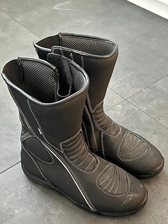 Scarpe da donna: Motorradschuhe Büse Damen Gr. 39 – Usato da Rottenschwil venduto da MAFR10