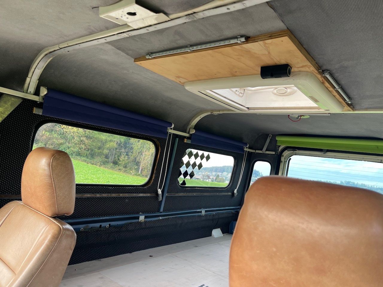 Land Rover Automobili: Land Rover 110 V8 Hardtop – Usato da Sirnach venduto da MaechlerAutomobile 6