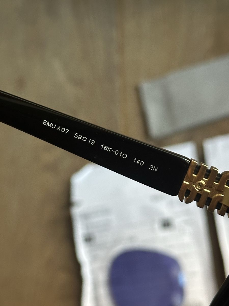 Miu Miu Occhiali & Lenti: CUSTOM Miu Miu A07S Sonnenbrille – Nuovo e nell'imballaggio originale da Silvaplana-Surlej venduto da vikhayy.stmoritz 3