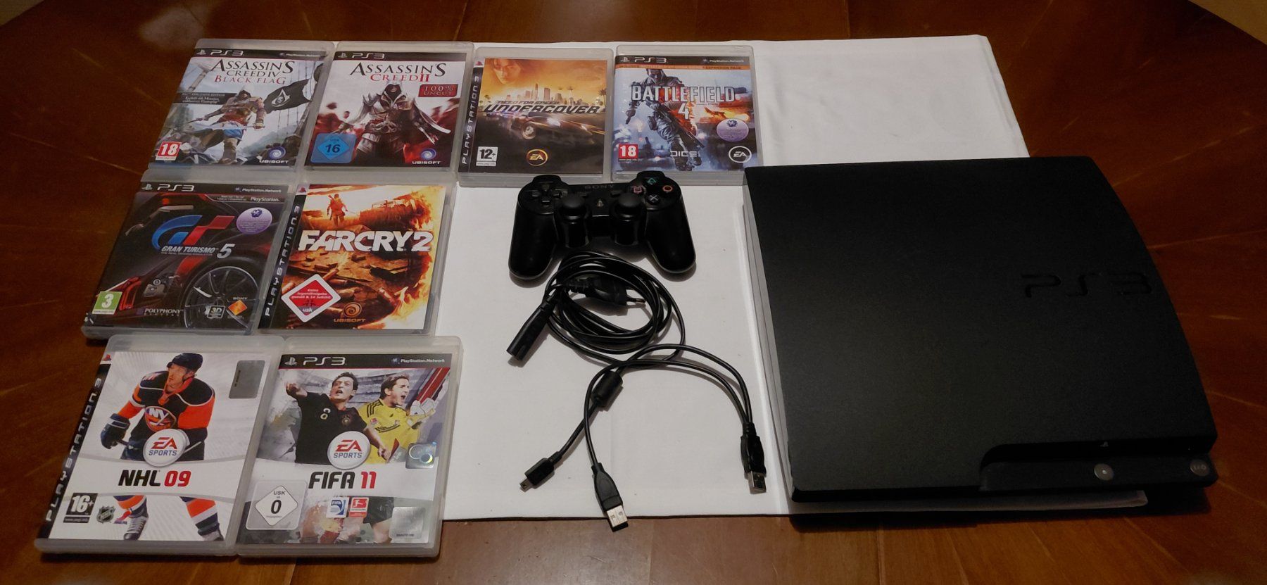 Sony Console: PS3 Slim 160 GB inkl Controller und Spiele / Herv Zust – Usato da Gretzenbach venduto da Uli1980