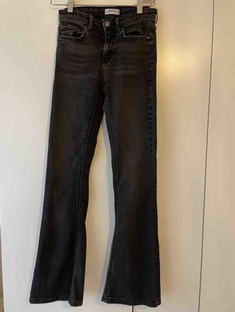 Zara Woman Jeans Bootcut Flared Black Size 26