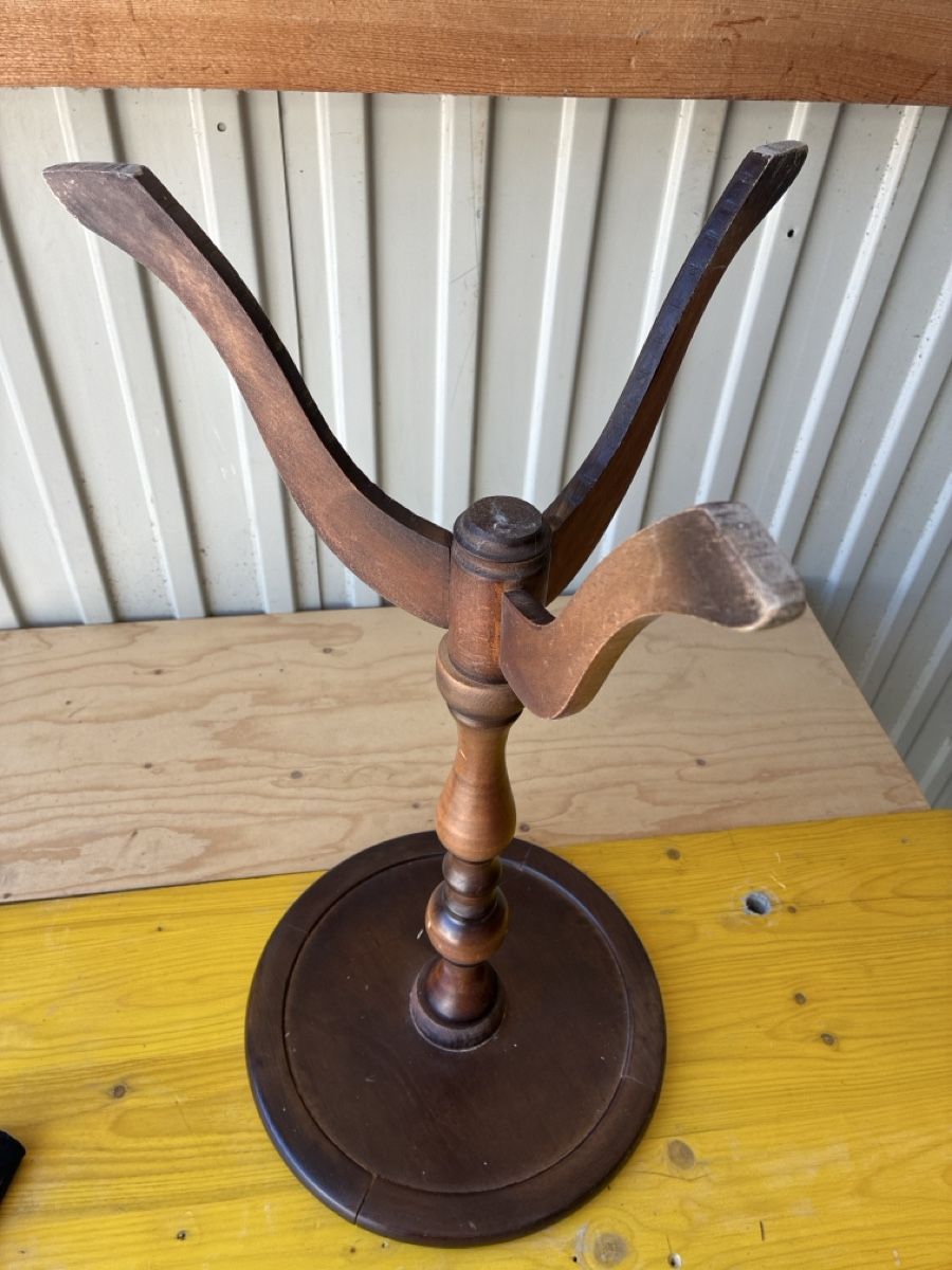 Tavoli: Petite table en bois – Usato da Lully FR venduto da myr_pzt8 2