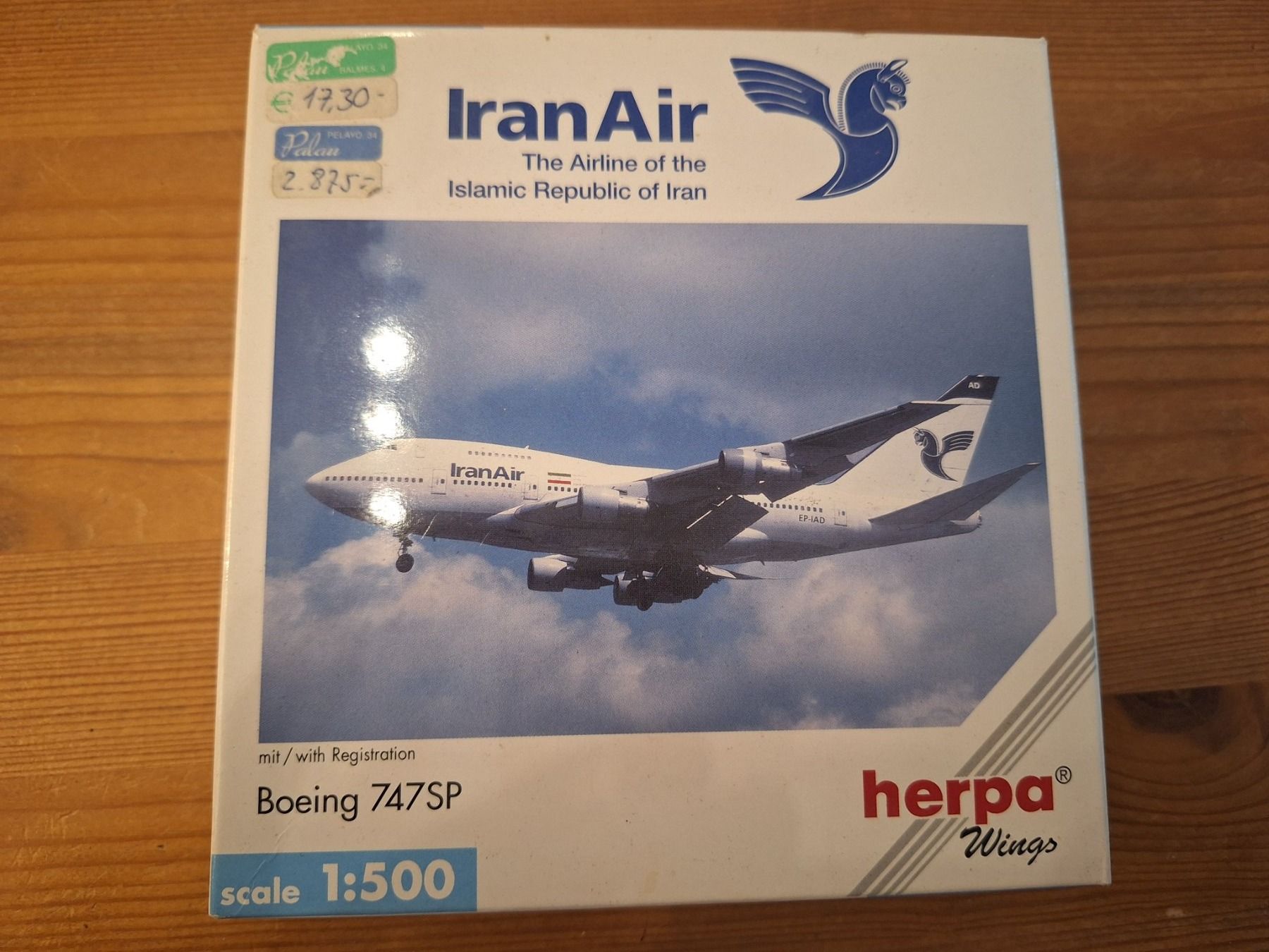Boeing Kit di modellismo & Modellini statici: IranAir Boeing 747SP 1:500 – Usato da Sargans venduto da nicsam1815