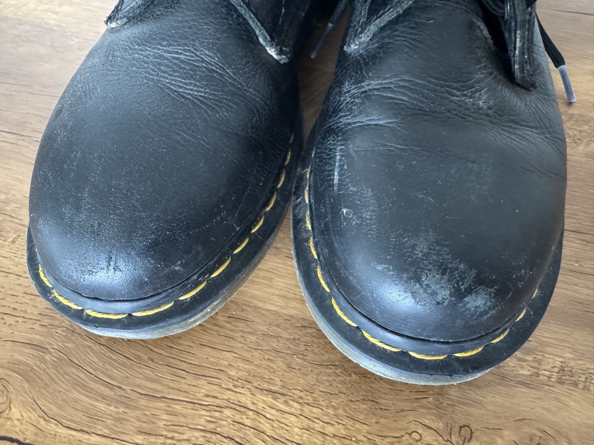 Dr. Martens Damenschuhe: Dr. Martens 1460 Pascal, bottes en cuir noir, taille 41 – Gebraucht aus Brügg BE von Goob 1