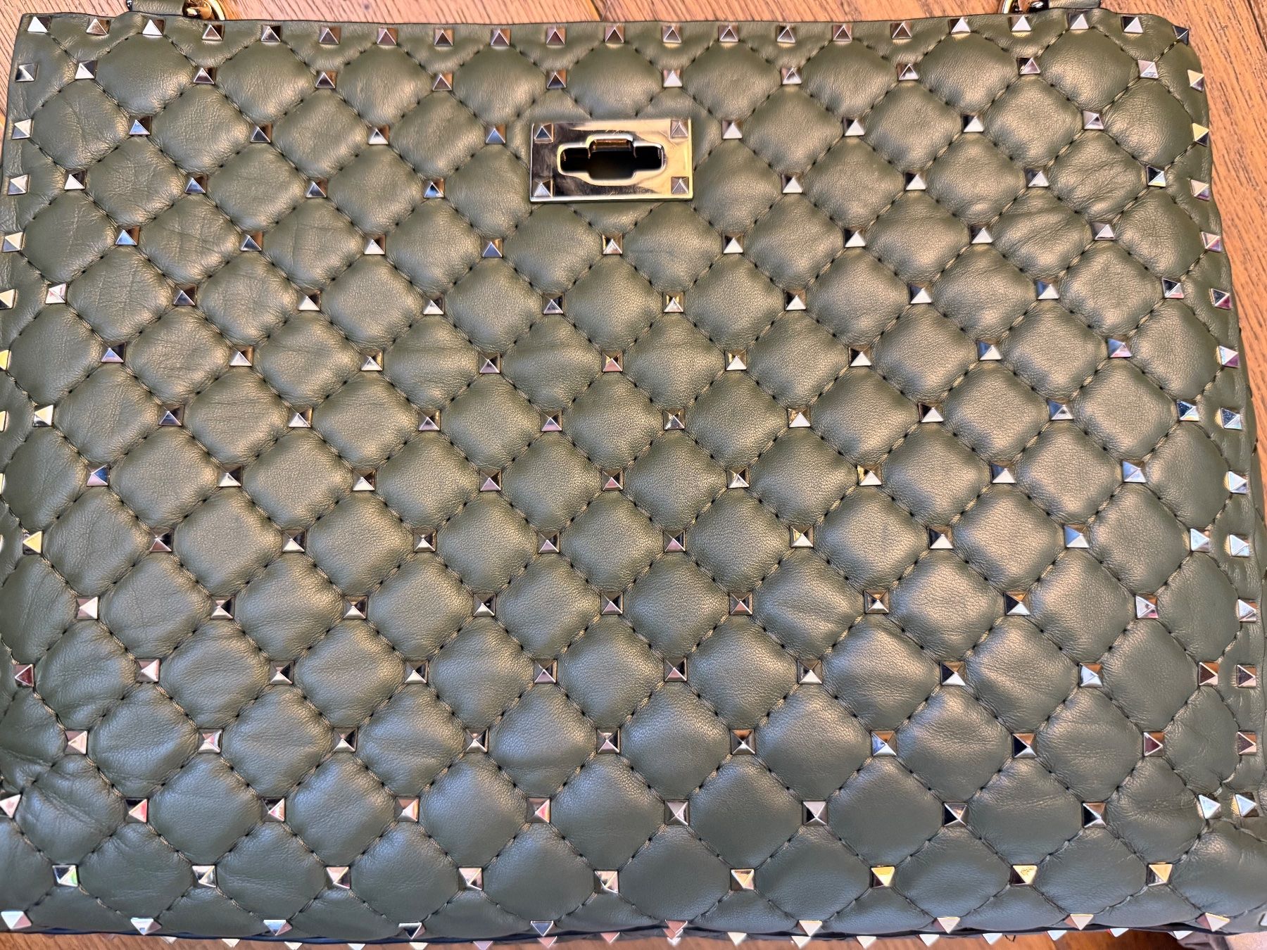 Valentino Borse da donna: Valentino Garavani Rockstud Schultertasche – Nuovo (secondo la descrizione) da Freienbach venduto da GerSe019 2