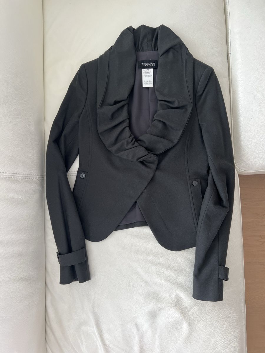 Patrizia Pepe Giacche: Patrizia Pepe Wool Blend Jacket- IT 40 – Usato da Pully venduto da opa_k78q 1