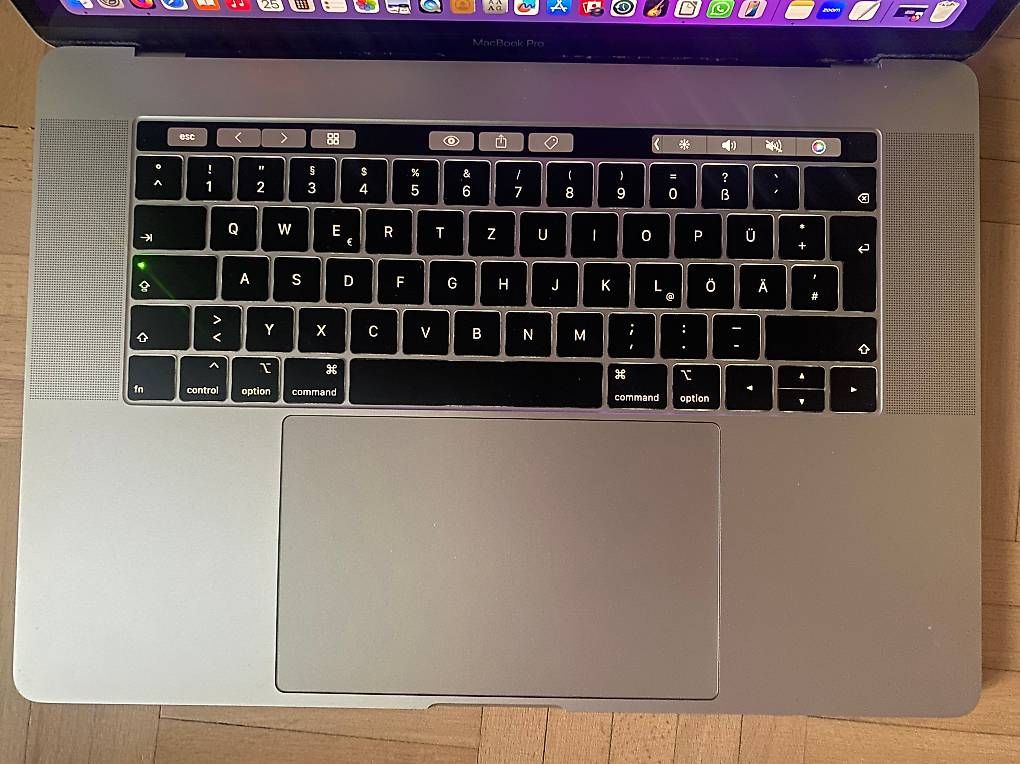 Apple Notebook: MacBook Pro 15", 16GB, 512 SSD – Usato da Bäretswil venduto da Leatherman 5