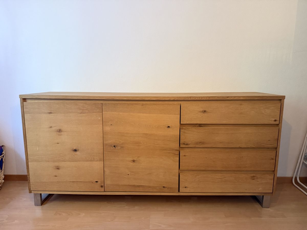 Cassettiere: Sideboard / Kommode aus Massivholz – Usato da St. Gallen venduto da n13m4nn5