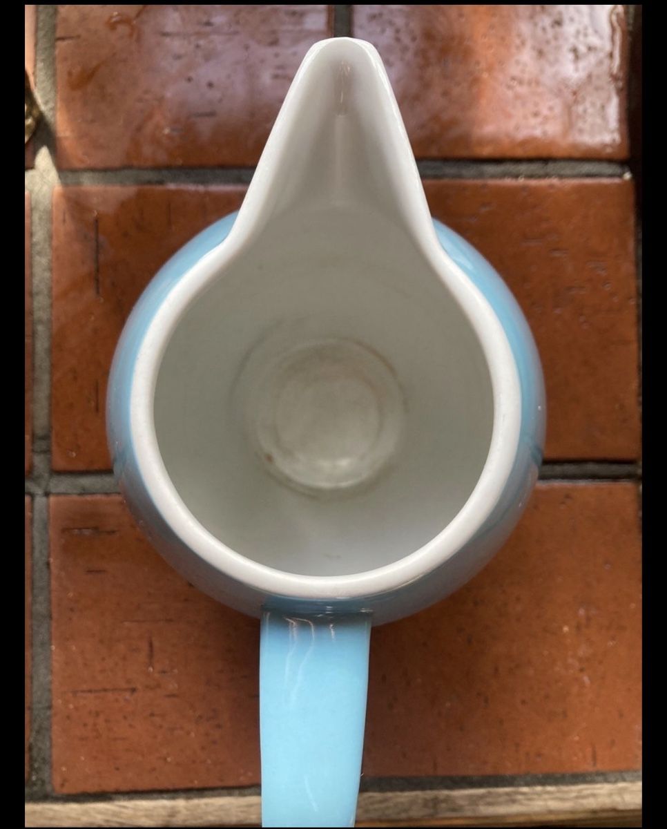 Rössler Caraffe: Roössler Krug 1L blau – Usato da Matten b. Interl venduto da Skygirl4405 4